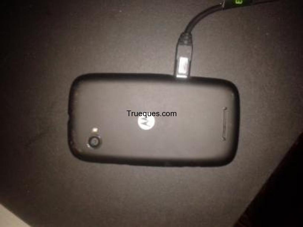Motorola xt531 y alcatel one touch990 a se permutan