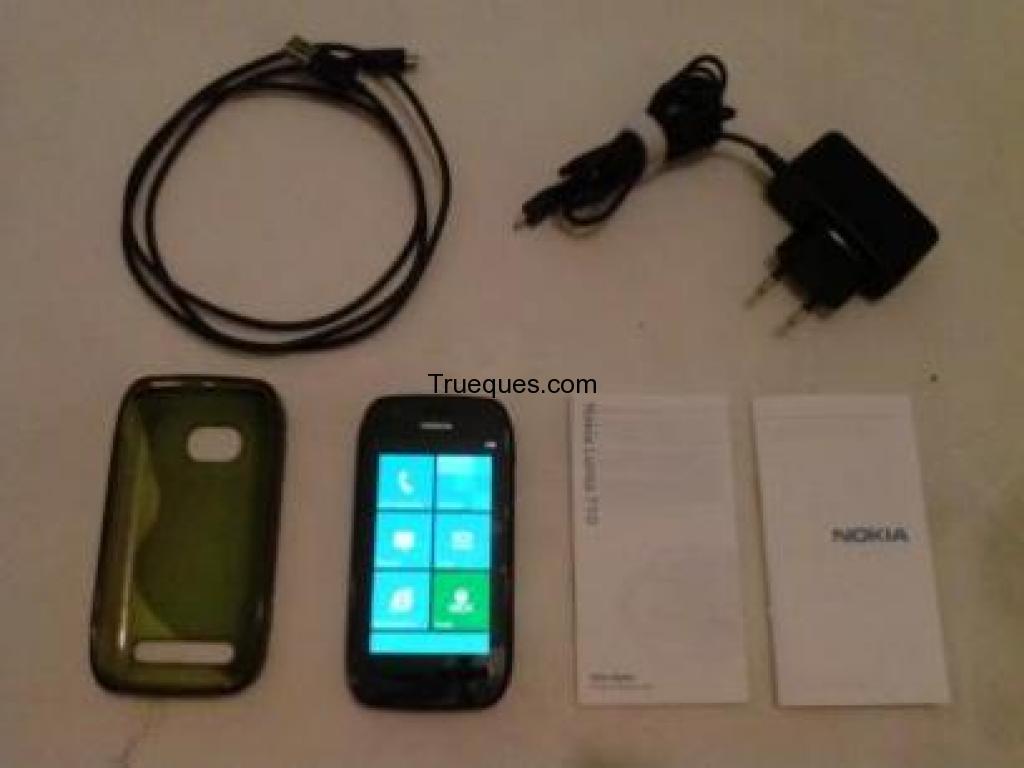 Nokia lumia 710 por nintendo 3ds