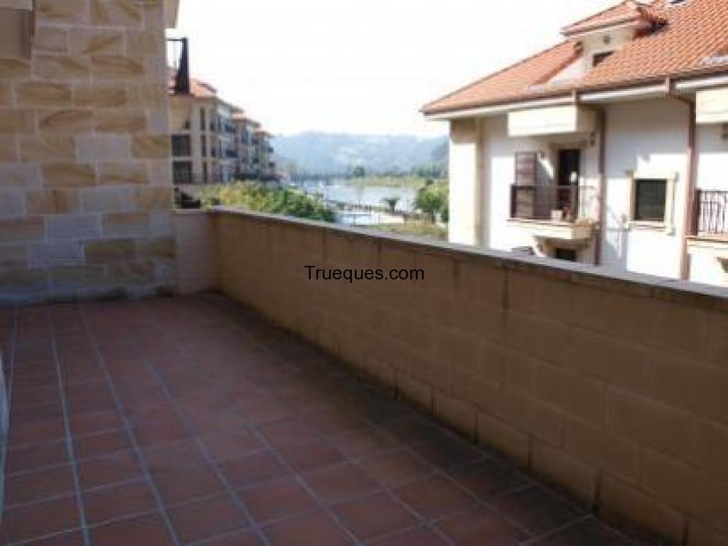 Apartamento cerca de laredo por apartamento en costa mediterranea