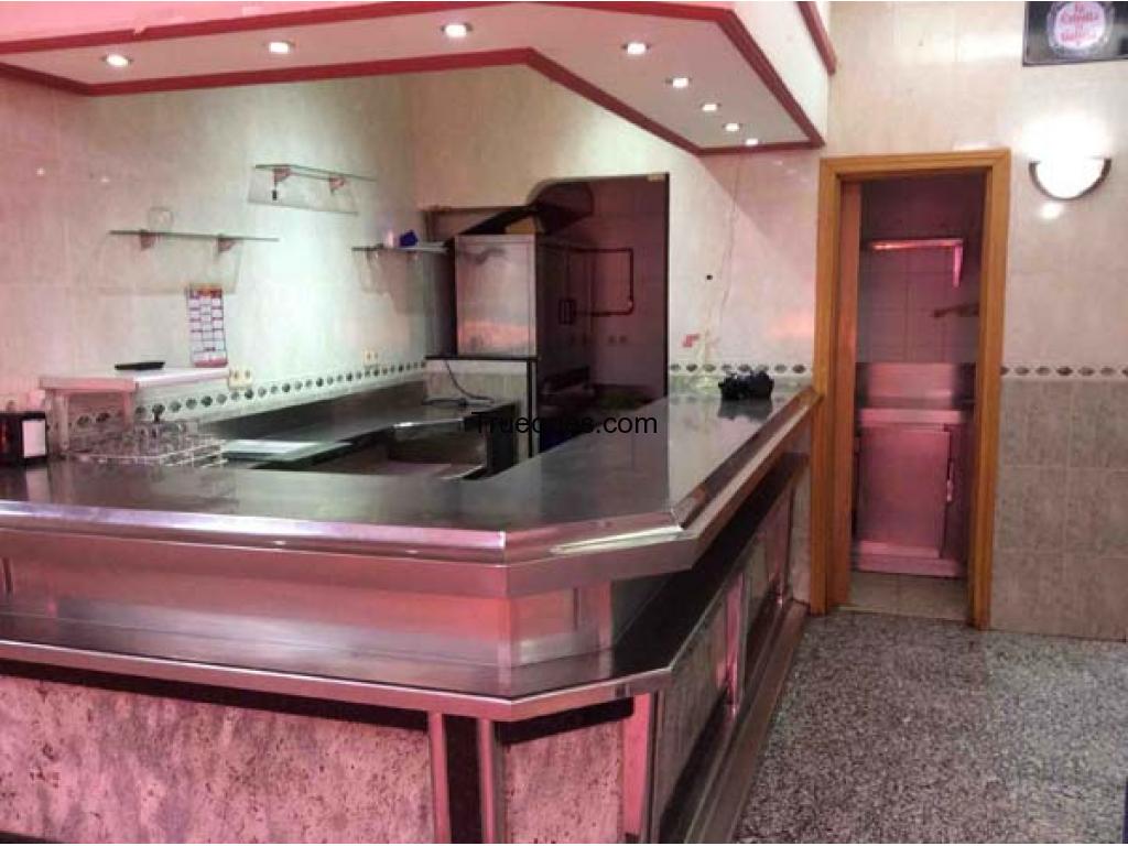 Bar asador de pollos