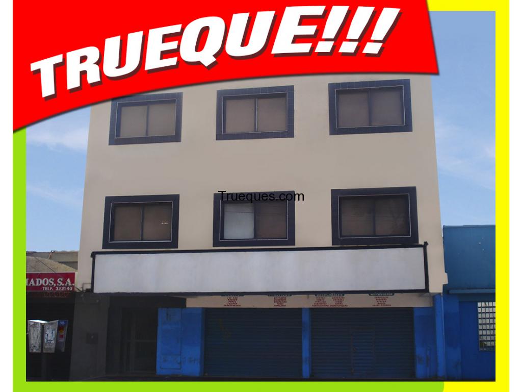 Edificio por local comercial