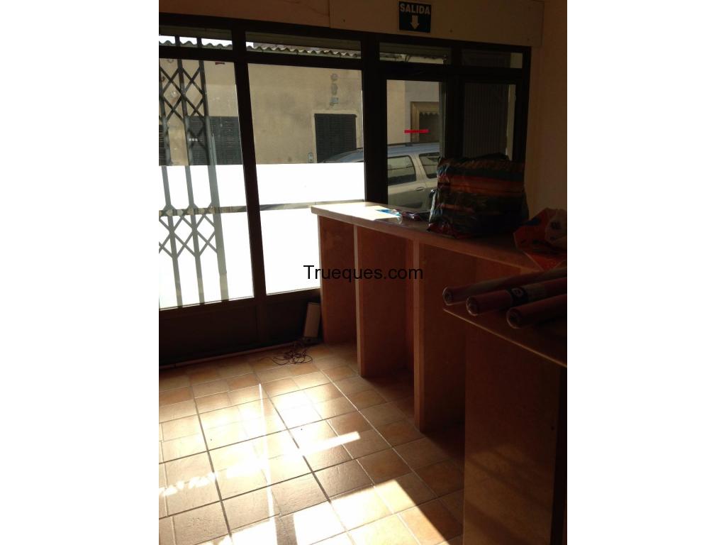 Se vende local comercial