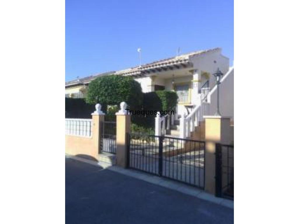 Trueque chalet alicante por chalet en sierra madrid