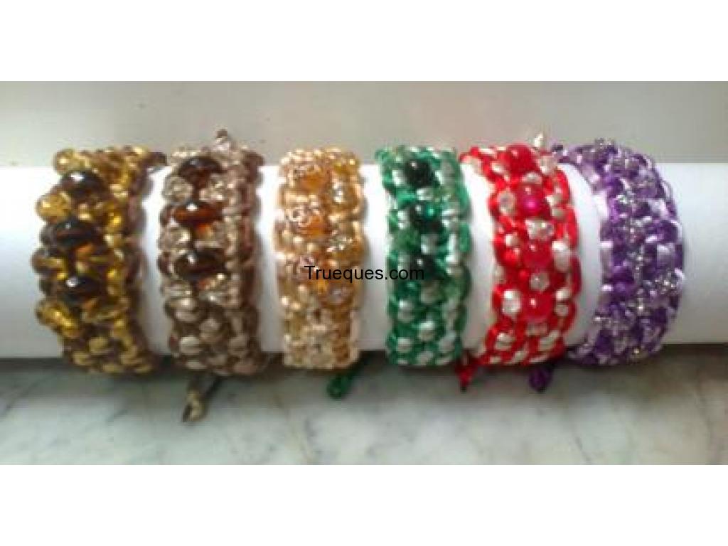 Pulseras tejidas