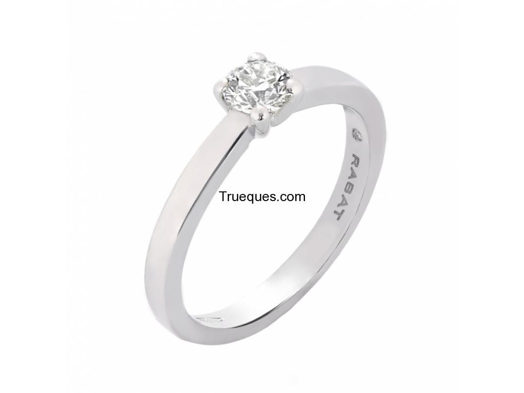 Anillo con diamante con certificado