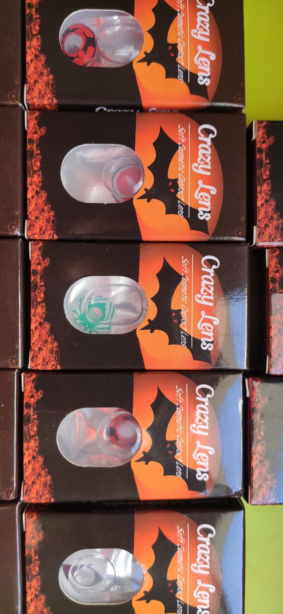 Lentes de contacto cosméticos