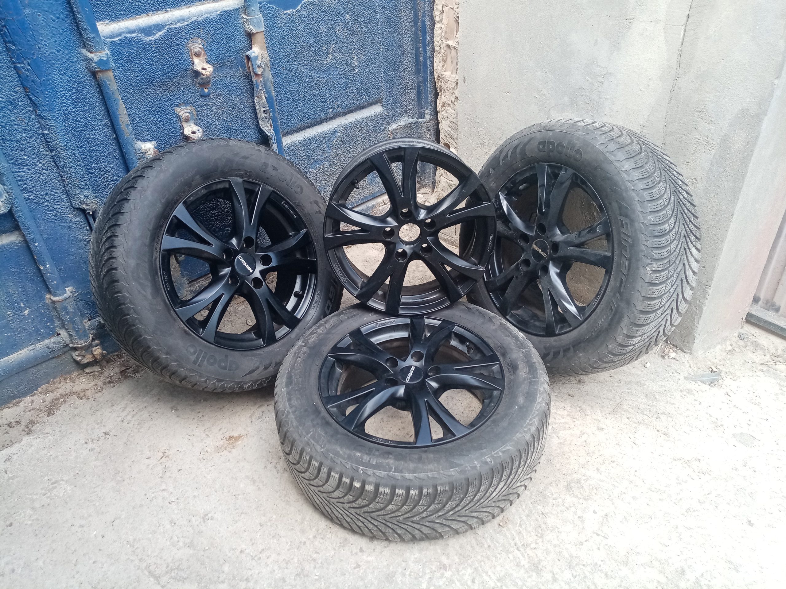 Llantas con neumáticos