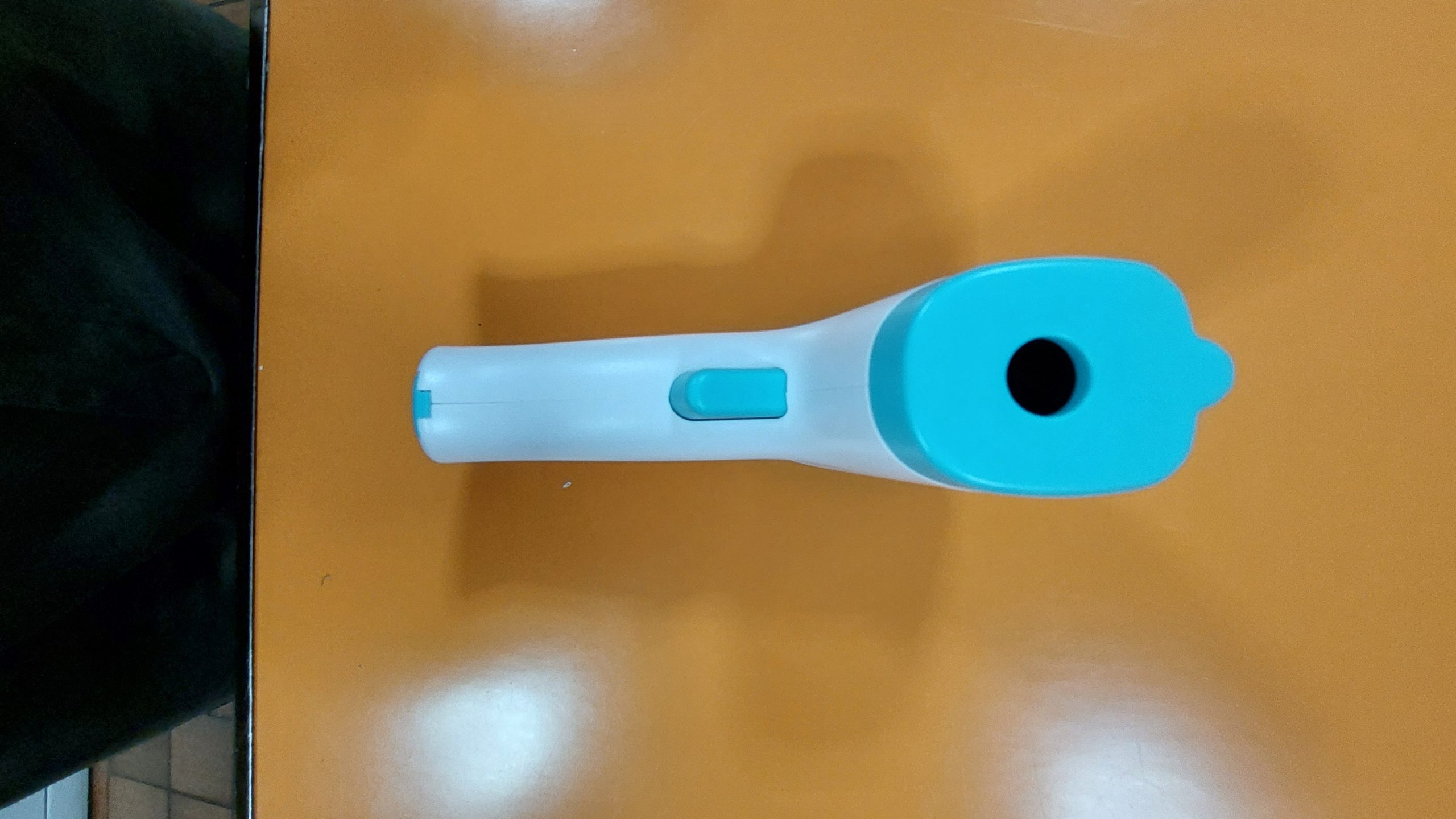 Termometro infrarrojo uso en personas