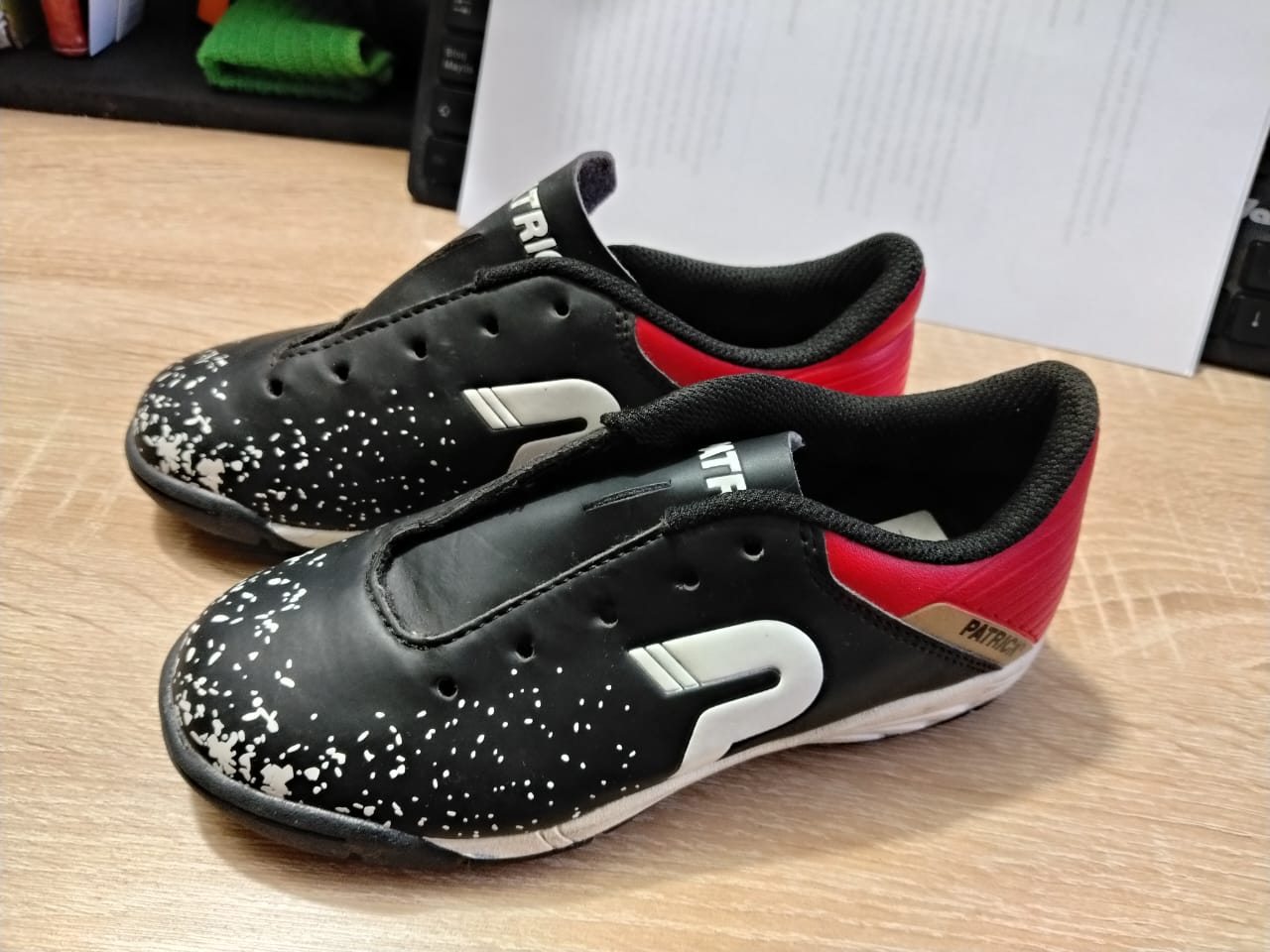 Tenis de fútbol niño