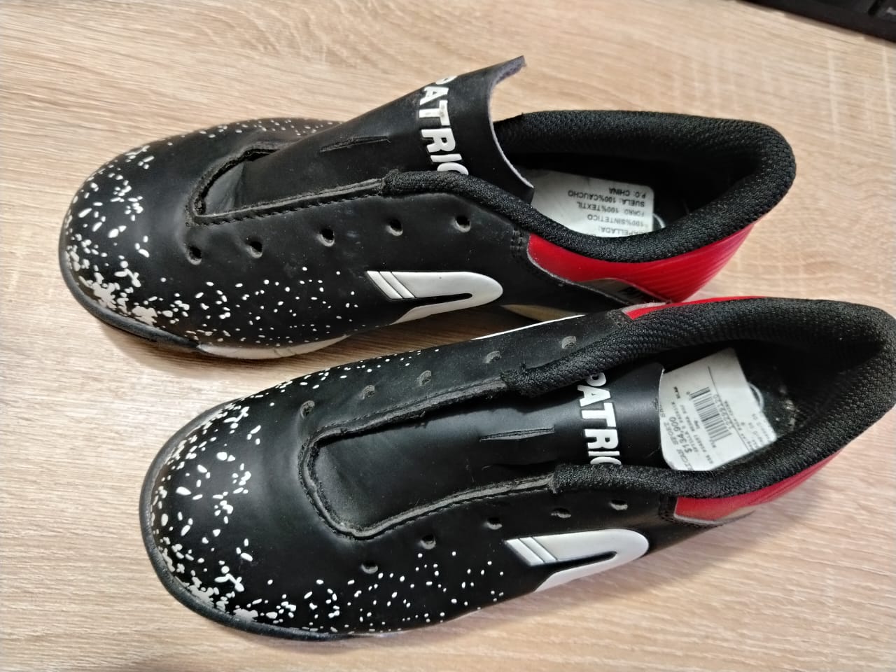 Tenis de fútbol niño